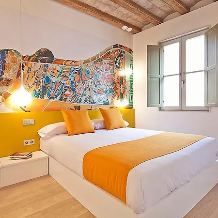 Ola Living Portaferrissa Apartment