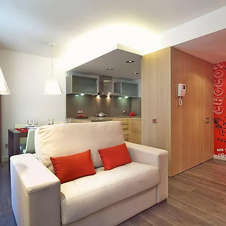 Apartment Ola Living Portaferrissa Barcelona