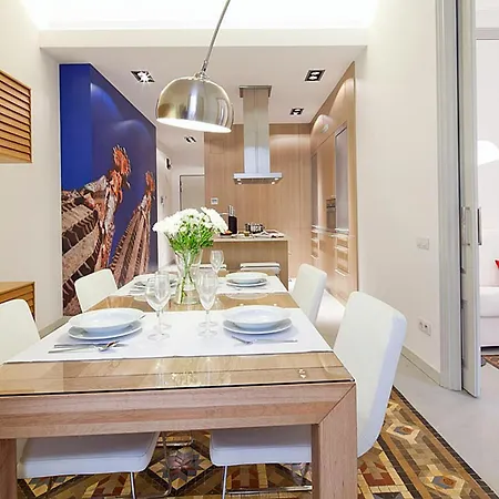 Apartment Ola Living Portaferrissa Barcelona