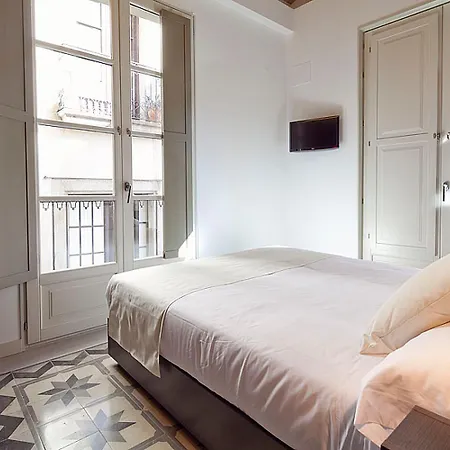 Ola Living Portaferrissa Barcellona