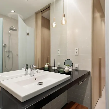 Ola Living Portaferrissa דירה