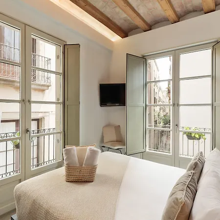 Daire Ola Living Portaferrissa